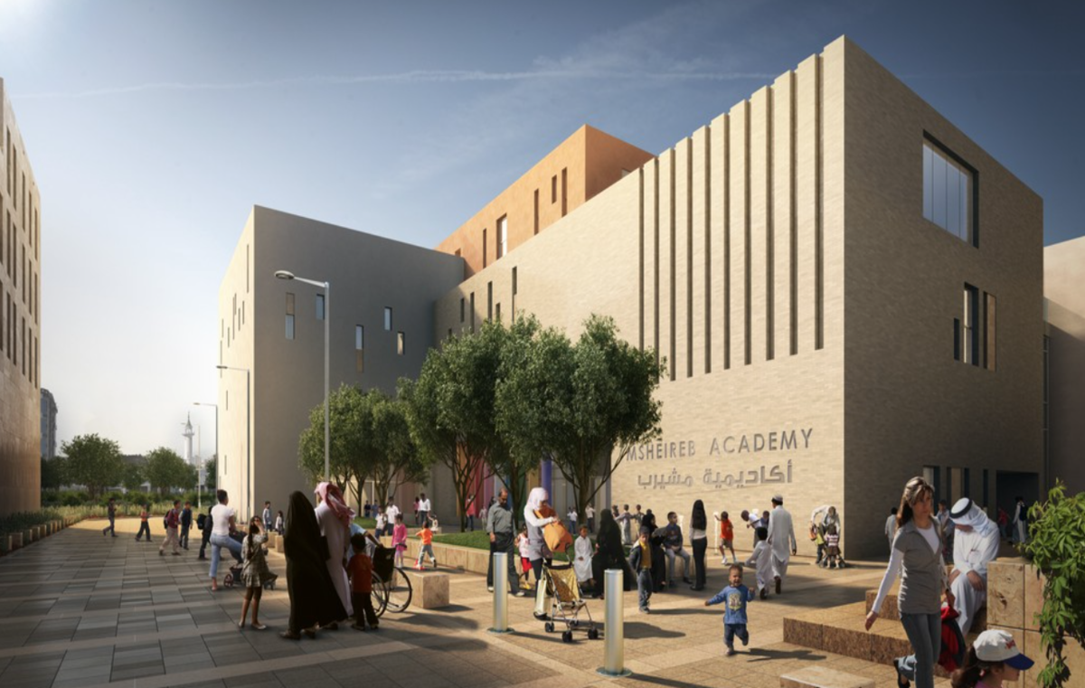 Не столь пафосно, зато не жарко, насколько это вообще возможно