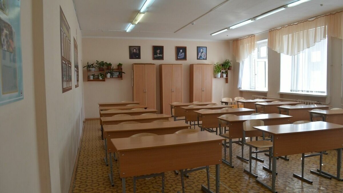     В Татарстане собираются провести капитальный ремонт и завершить начатые работы в семи образовательных учреждениях. Соответствующий тендер появился на сайте госзакупок.