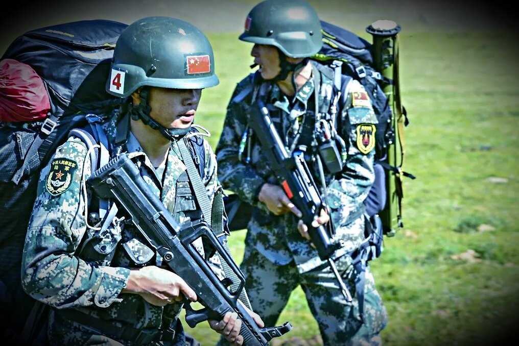 обзор штурмовой винтовки QBZ-95