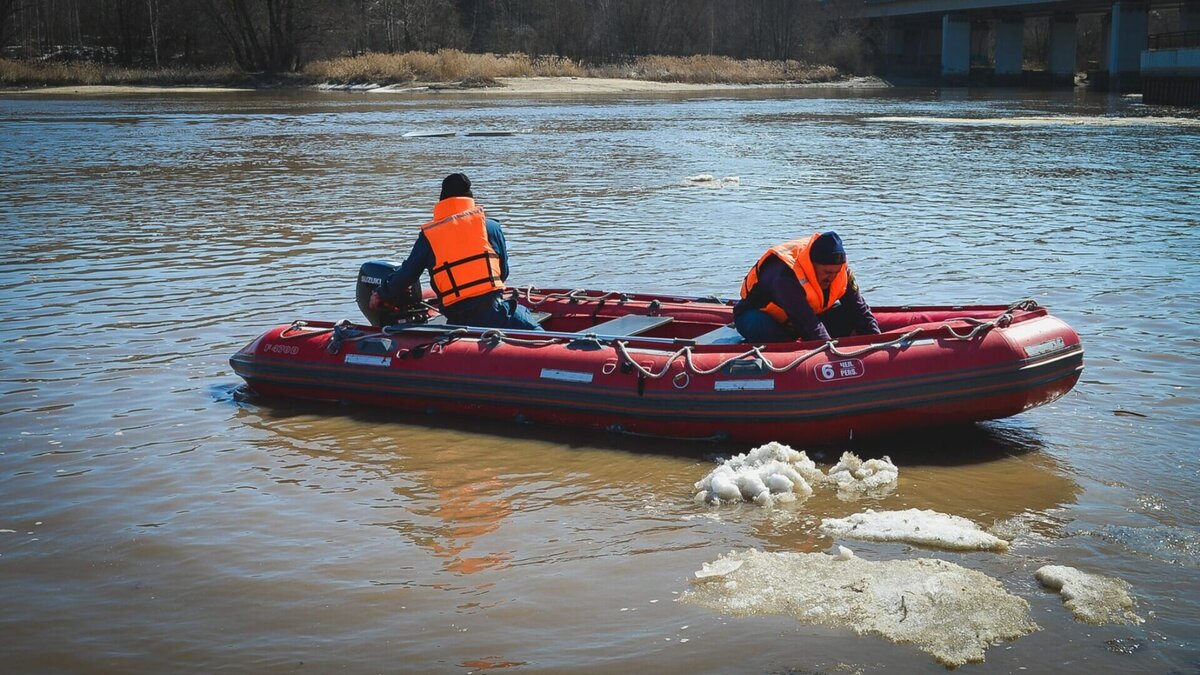     Водолазы Тюменской областной службы экстренного реагирования накануне, 10 мая, обнаружили в реке Ишим тело девушки. По предварительным данным, погибшей может быть пропавшая 27 апреля в Ишиме 27-летняя Валентина Толстова.