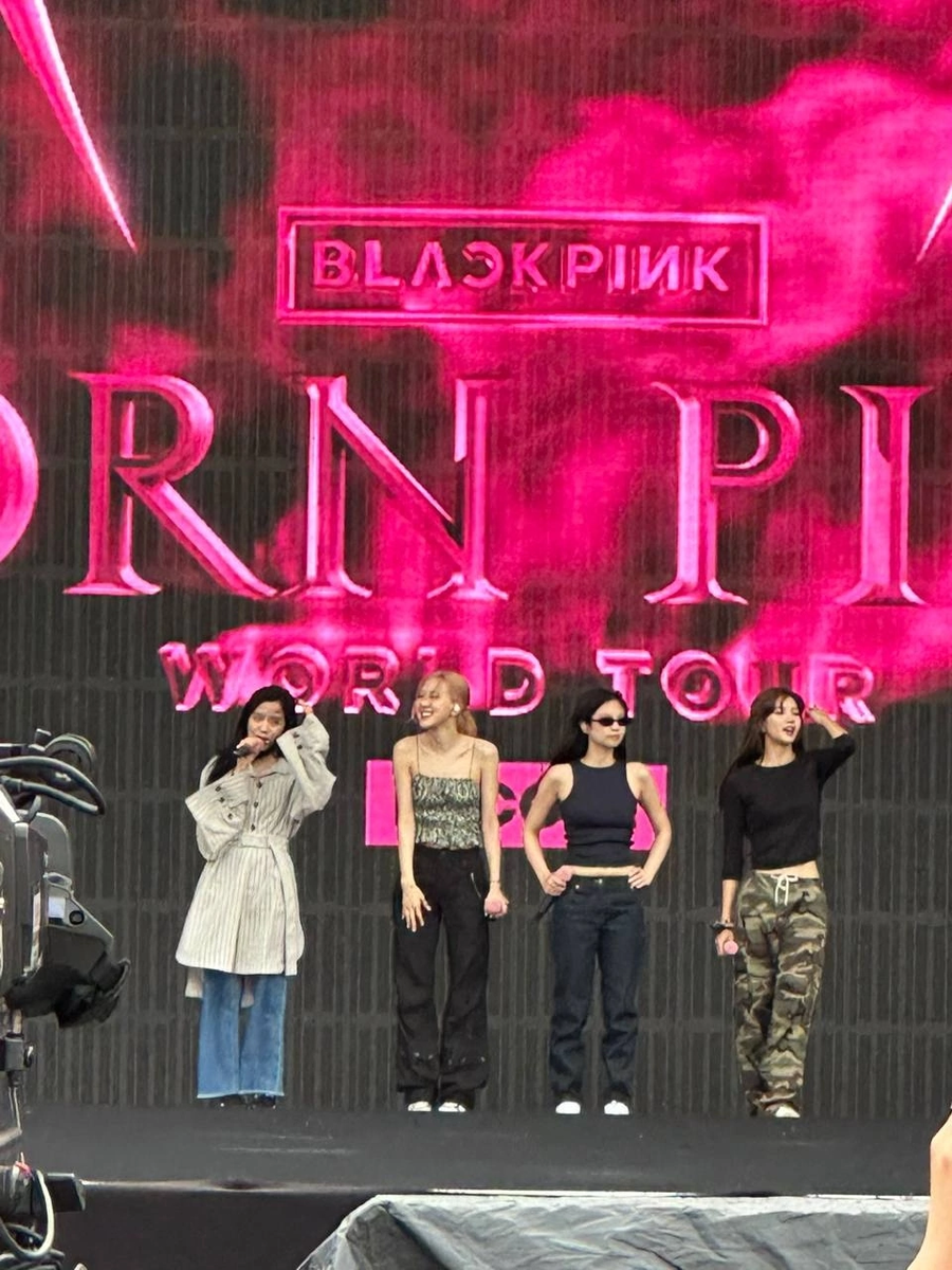 BLACKPINK в рамках мирового тура