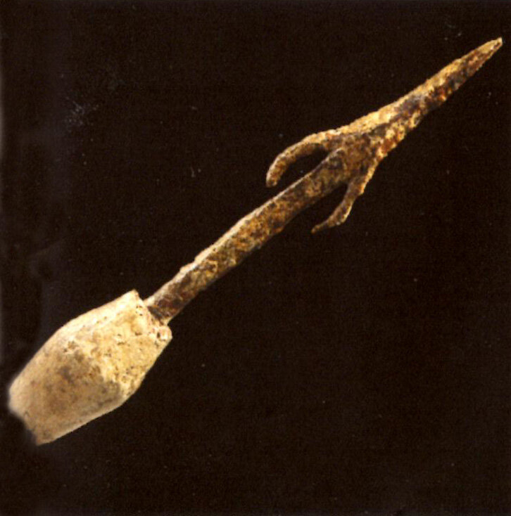 Плюмбата дротик. Джавелин копье. Что такое дротик в древних египтян. Египетский дротик древний. Плюмбата дротик.