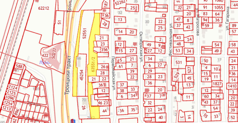    На данной территории площадью 4 тысячи 684 квадратных метров планируется построить комплекс по продаже запчастей.