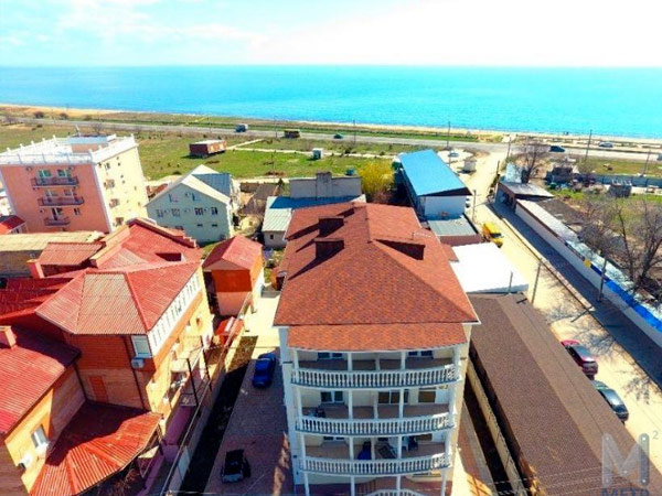 Арендовать жилье в прибрежном поселке восточного или западного Крыма будет в 3-5 раз дешевле чем в Ялте. Фото Яндекс.Картинки