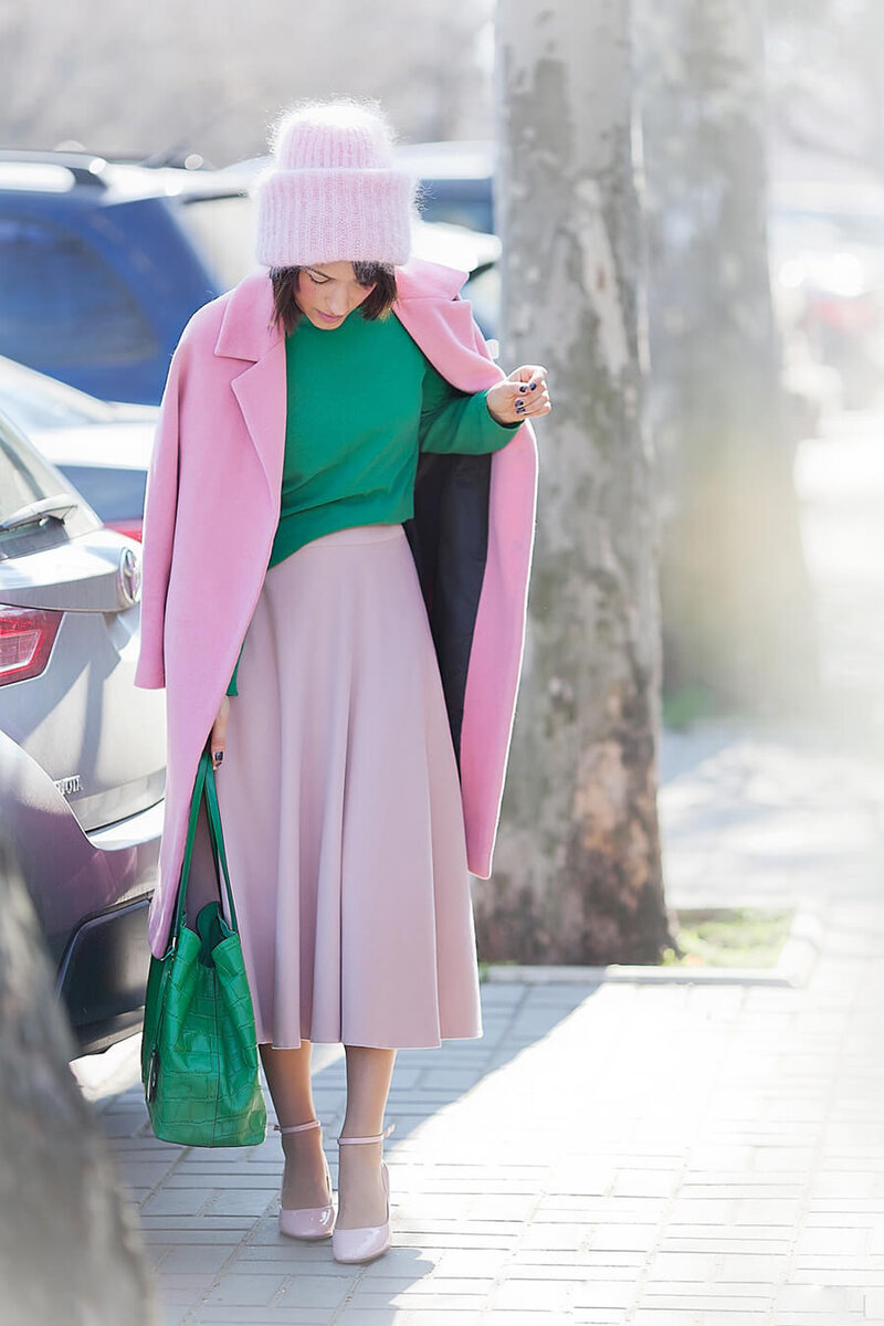 Сочетание розового и зеленого в одежде