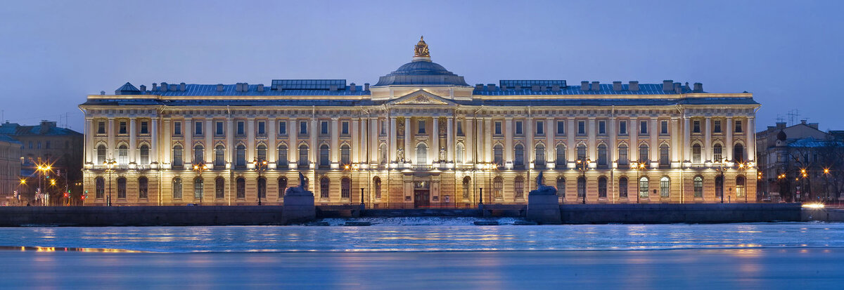 На фото Научно-исследовательский музей при Российской академии художеств