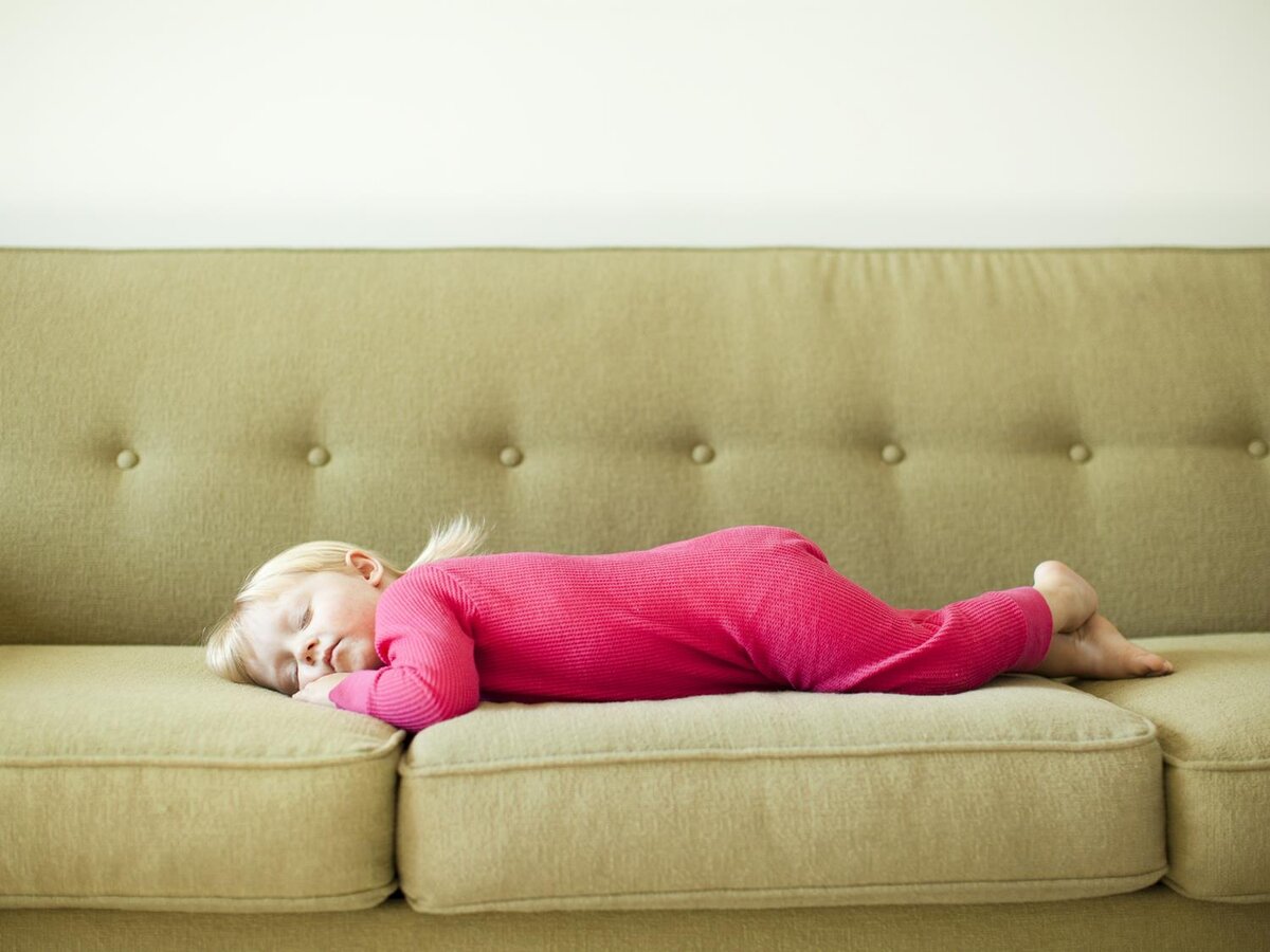 Как избавиться от запаха дихлофоса на диване