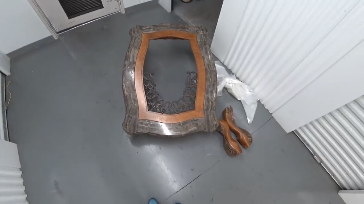 Стол