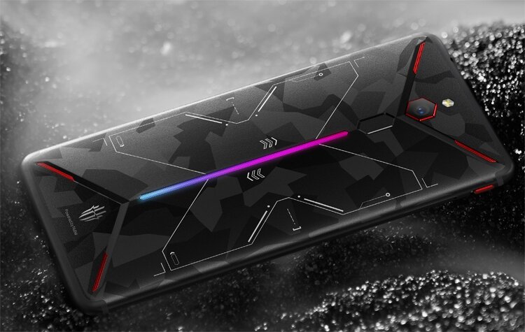 Дизайн у игровых смартфонов интереснее, конечно