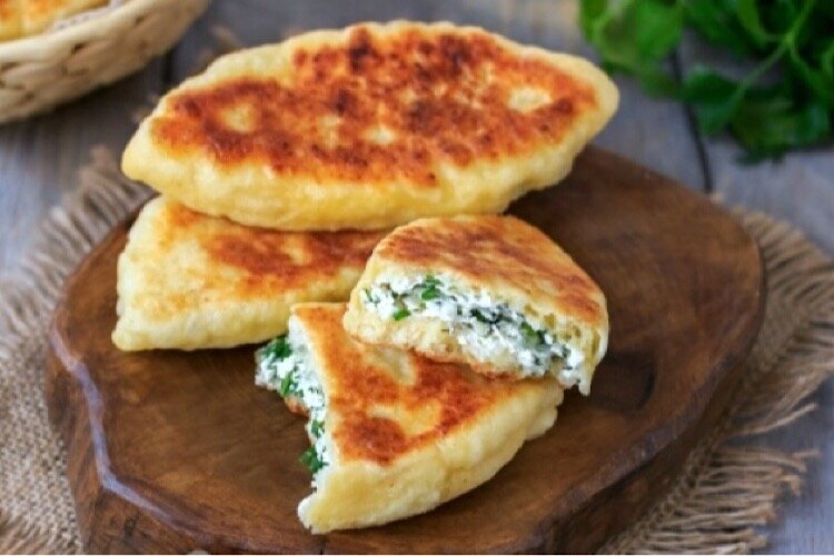Пирожки с брынзой. Фото из открытого источника.