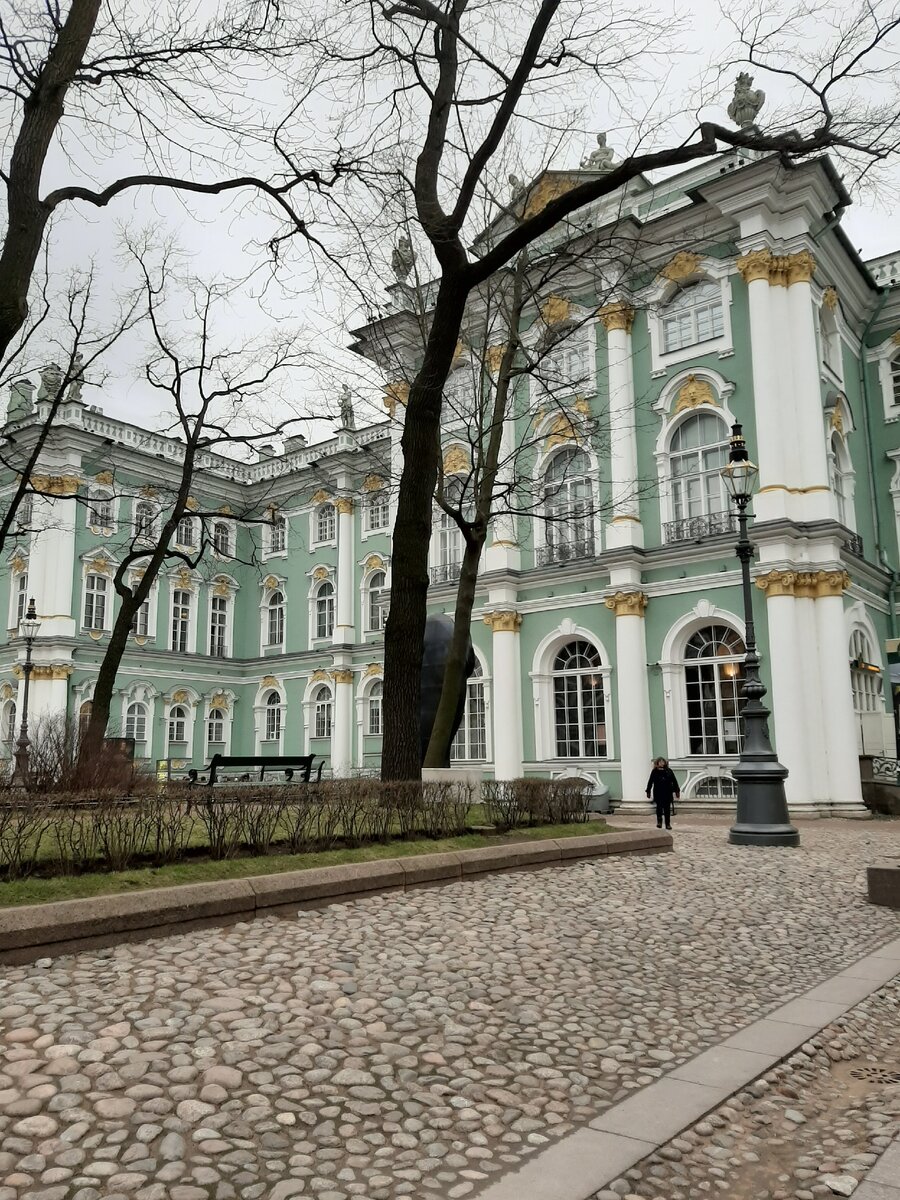 Внутренний двор Эрмитажа. Февраль 2020 