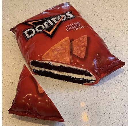 Торт в виде пачки чипсов