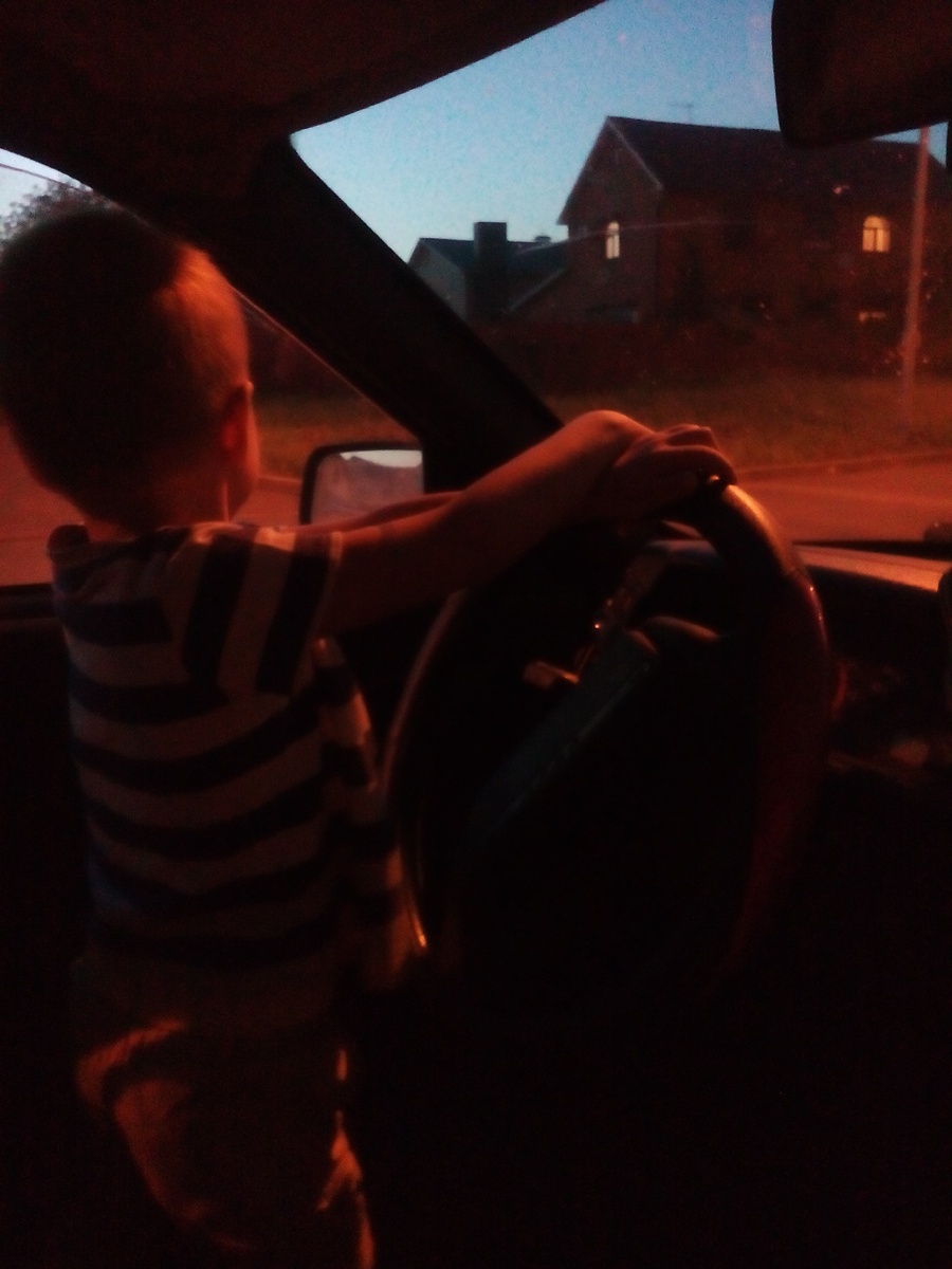 Наш старший (у мужа средний). "Как папа".