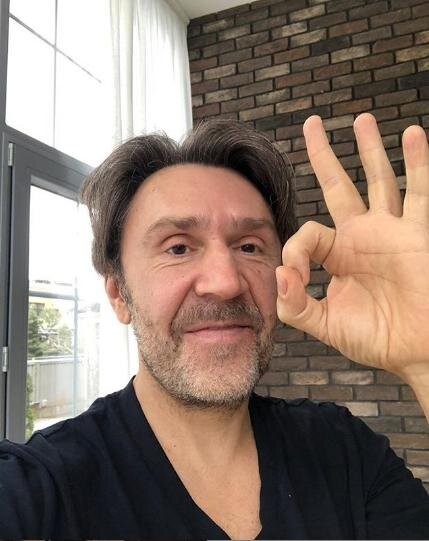 ЕКАТЕРИНА ЛАБУХИНА1 ИЮНЯ 2020 10:2396671СЕРГЕЙ ШНУРОВINSTAGRAM.COM/SHNUROVS