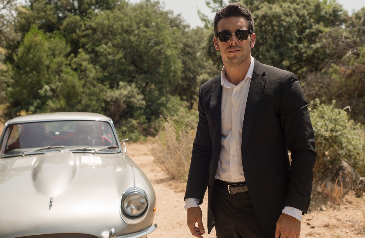 Кадры из серила "Влечение"