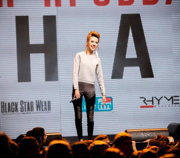 Клава Кока: как утерла нос жури и стала одной из самых популярных певиц в России