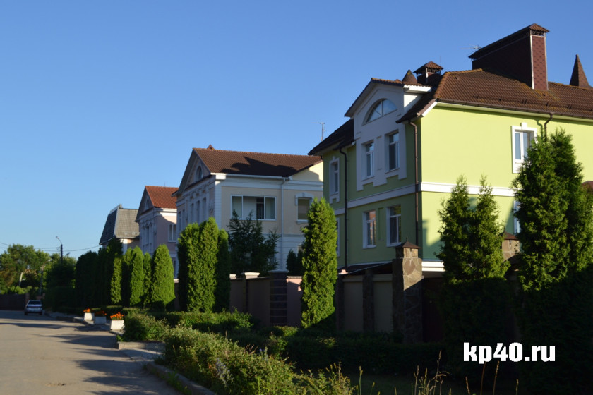 Коттеджный поселок калуга. Никольские хутора. Улица парижской коммуны калуга. Авторадио калуга лого. Парижской коммуны, 1а.