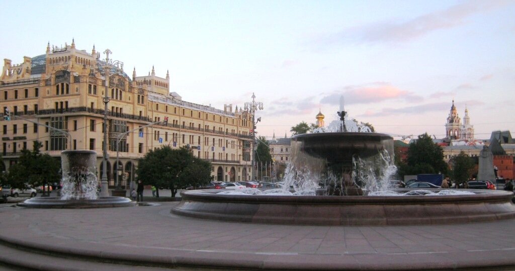 Москва. Прекрасный, замечательный город. И очень красивый. Фото автора