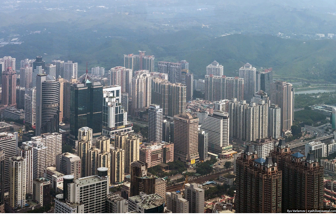 Шеньчжень сегодня (вид с самого высокого небоскрёба города) varlamov.ru›1175641.html