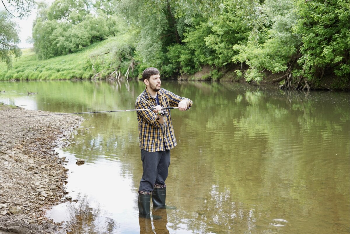 Муж вот ходит на рыбалку на Таруску.