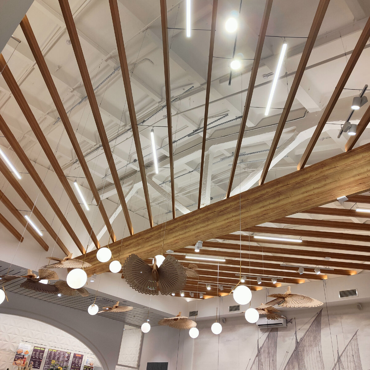 «Теремок». Необычный потолок