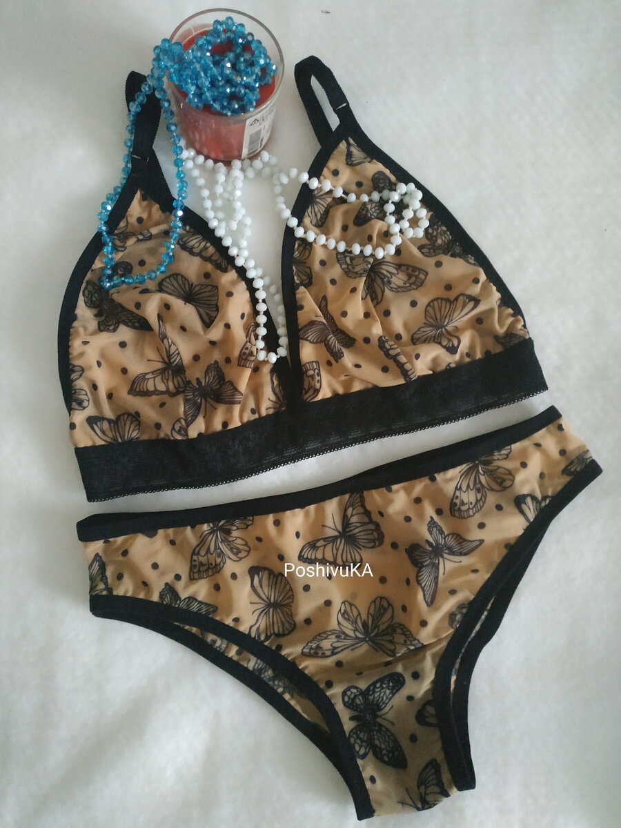 Бралетт и трусики из сетки