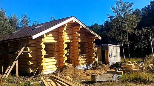 Видео от компании Изба. Рубка сруба. Горы отходов после завершения работ