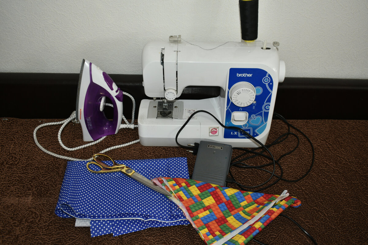 Основные инструменты для того чтобы сшить сумку с фермуаром на два отделения