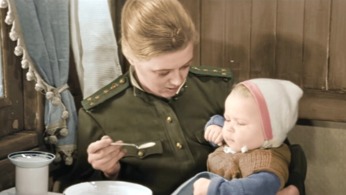 Кадр из фильма "Офицеры", 1971 г.