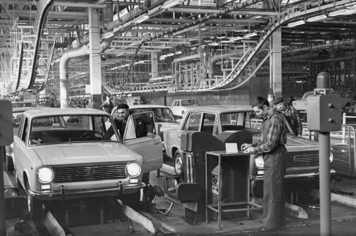    «Жигули» Ванкеля. 40 лет назад ВАЗ показал машину с роторным мотором