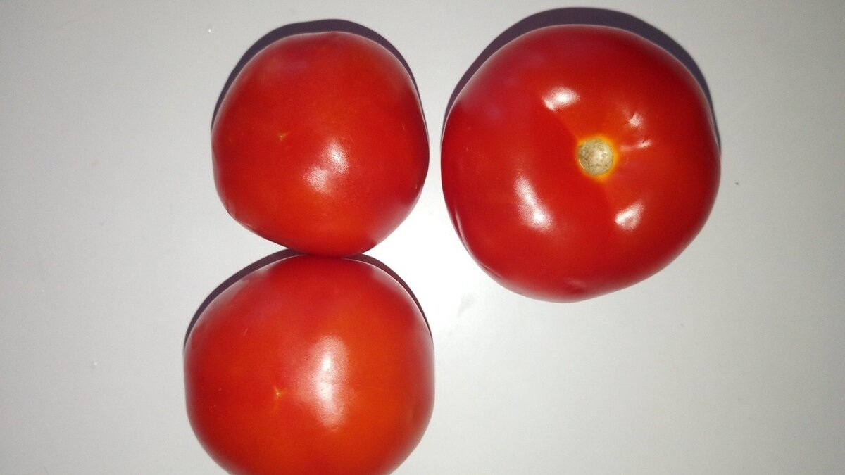     В Татарстане за период с 3 по 10 октября наибольший рост цена зафиксировали на помидоры — сразу 12,56%. Об этом говорится в данных Татарстанстата.