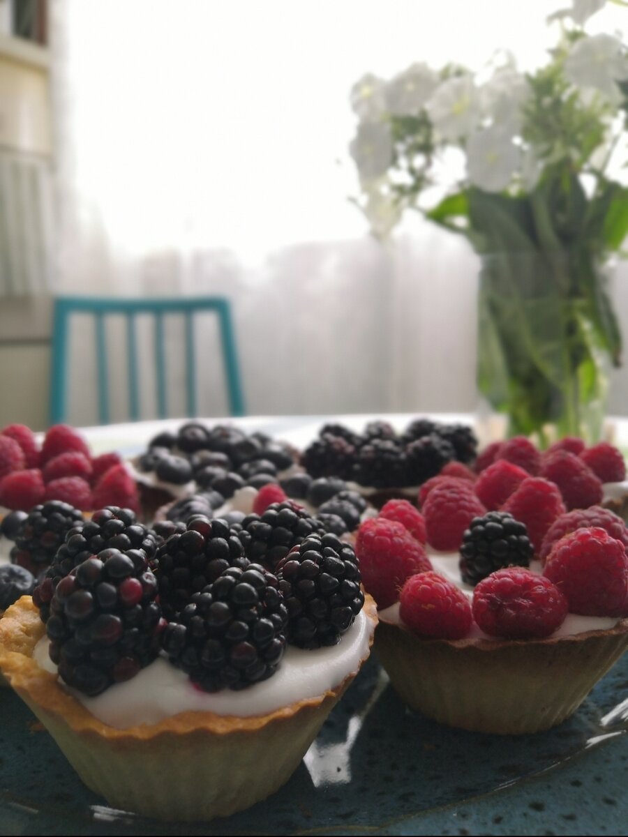 Я бы каждого из вас, угостила корзиночками. Сделаны моей Невесткой. 