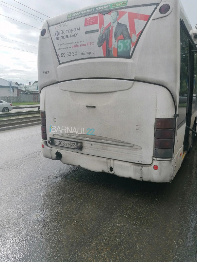 Барнаульцы пожаловались на старые, грязные и поломанные автобусы на  маршрутах | Алтапресс — news | Дзен