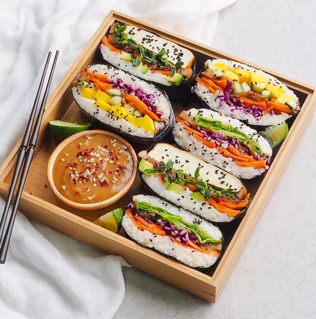 Веганские онигирадзу (суши-сэндвич)🍙