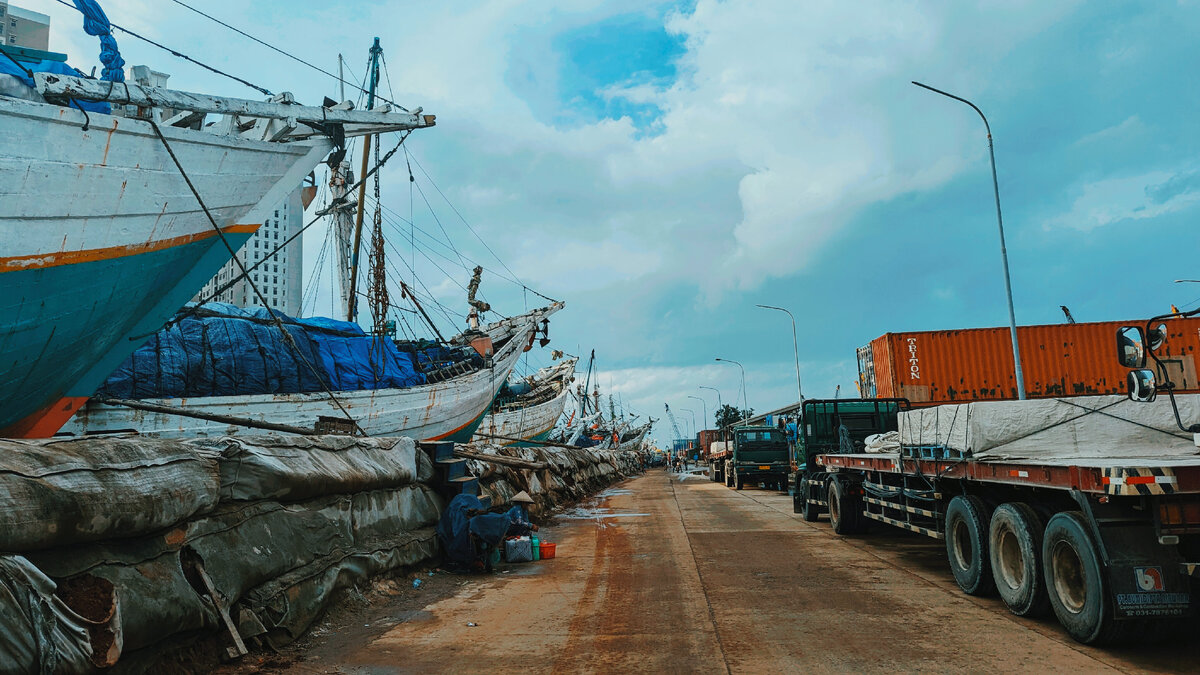 Где погулять в Джакарте: старый порт Sunda Kelapa | 🌲Лесной уголок🌲 | Дзен