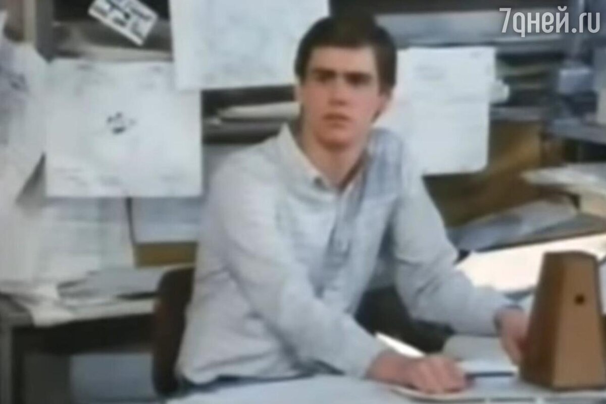    Джим Керри в ситкоме «Утиная фабрика» кадр из фильма