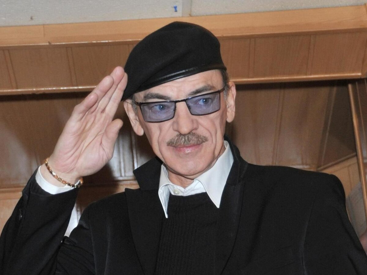 Boyarsky congratulated his granddaughter on the Day of Birth ! The 73-year-old a