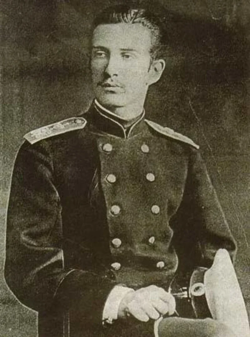 36 драгунский ахтырский полк. николай савин авантюрист. корнет савинов. николай савин аферист. николай герасимович савин.