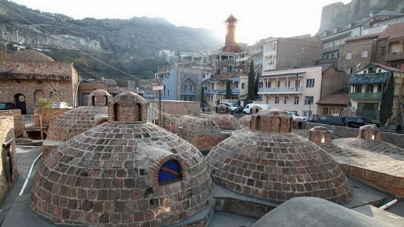     Бежавший от мобилизации в Грузию россиянин делится своими впечатлениями от Тбилиси и его обитателей.