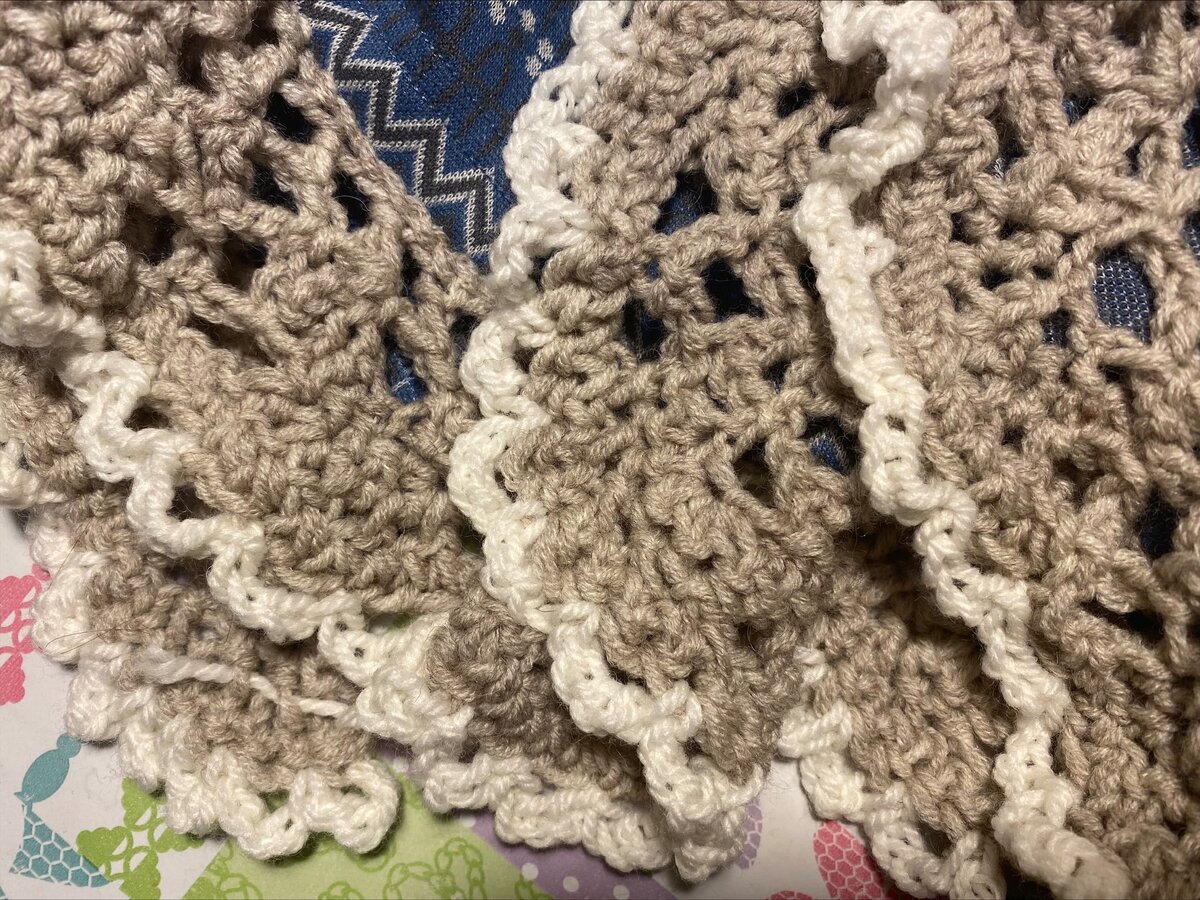 Вот такое вязанное кружево я связала совсем недавно. Хотите повторить?