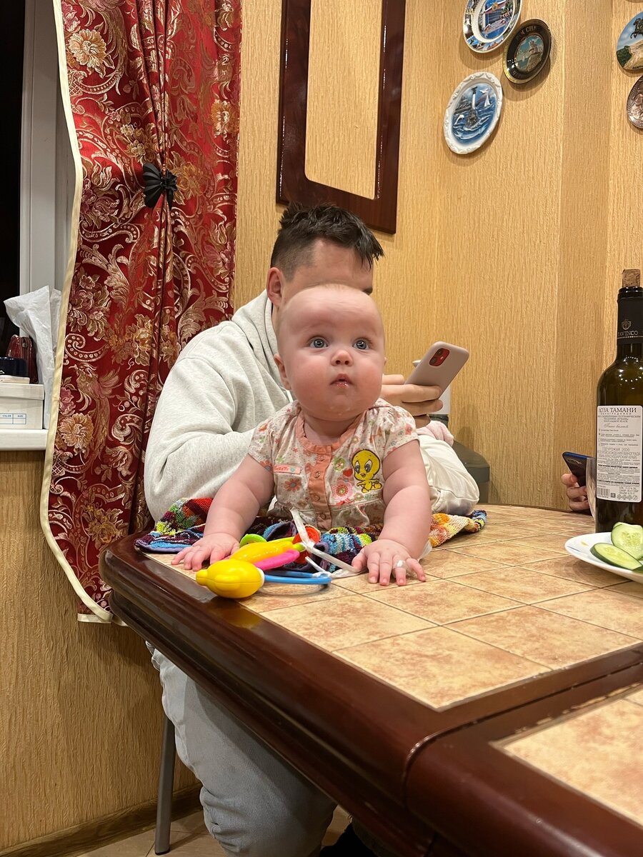 Удивляюсь я тому, как же быстро она растёт. Хочется замедлит