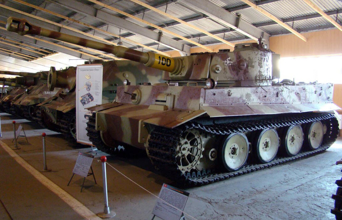 Где танк тигр. Танк т-6 тигр. Танк тигр т4. Немецкий танк т-6 тигр. Немецкий танк тигр 1.