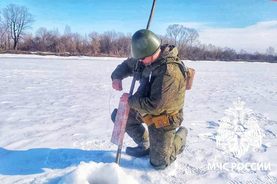    Подрыв произвели на реке Бия  пресс-службы ГУ МЧС по Алтайскому краю
