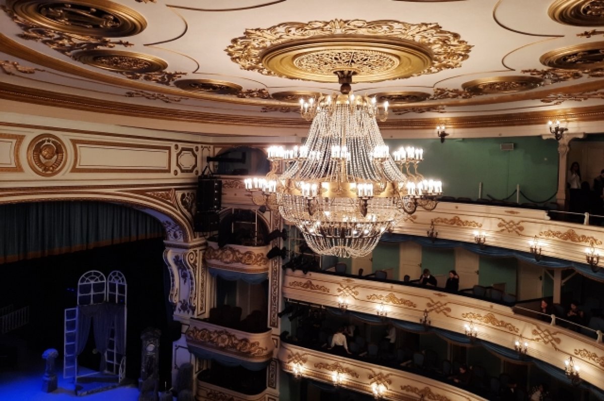    Томск с гастролями посетила Школа-студия МХАТ