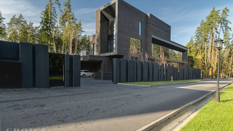     Один из самых дорогих домов в России. choice-estate