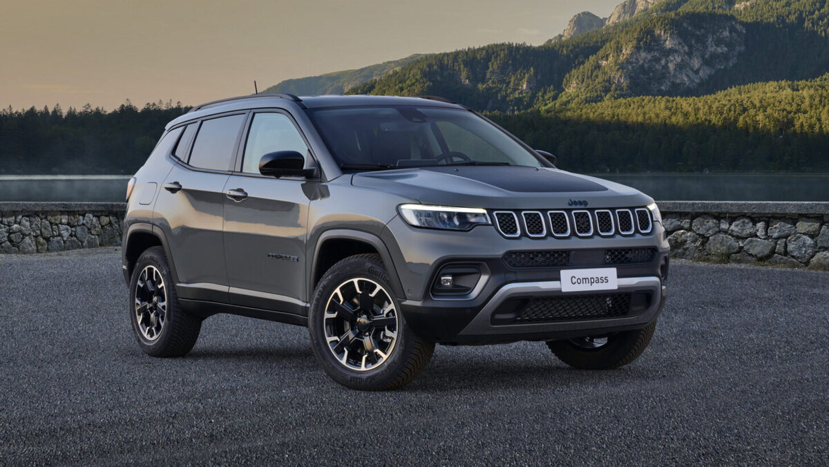    Jeep Compass Upland. Фото Stellantis