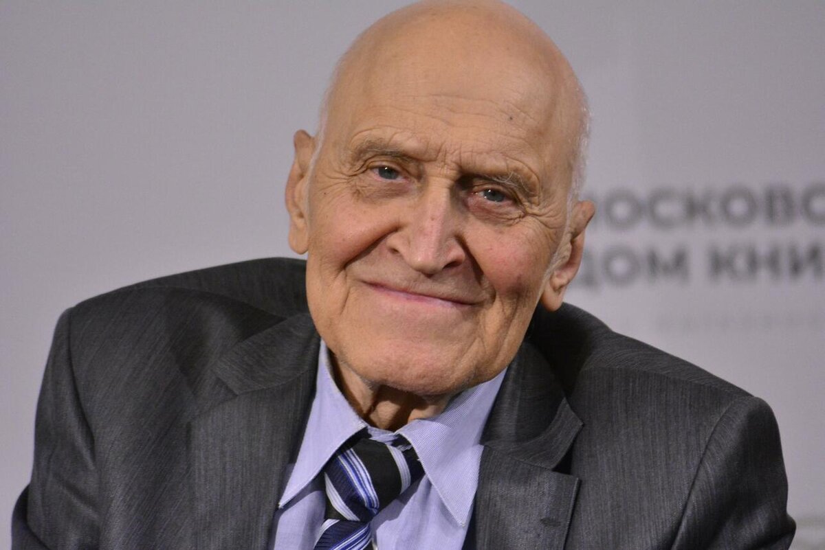    «Он у нас молодчина»: друг Дроздова прокомментировал состояние ведущего Pavel Kashaev/Global Look Press