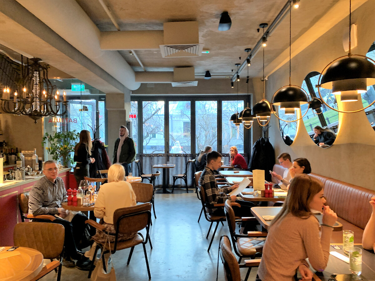 Интерьер ресторана Battuta