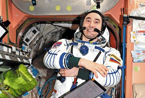    Петр Дубров