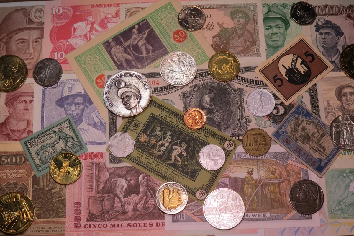 Картинка-превью к моему первому материалу на Дзене.